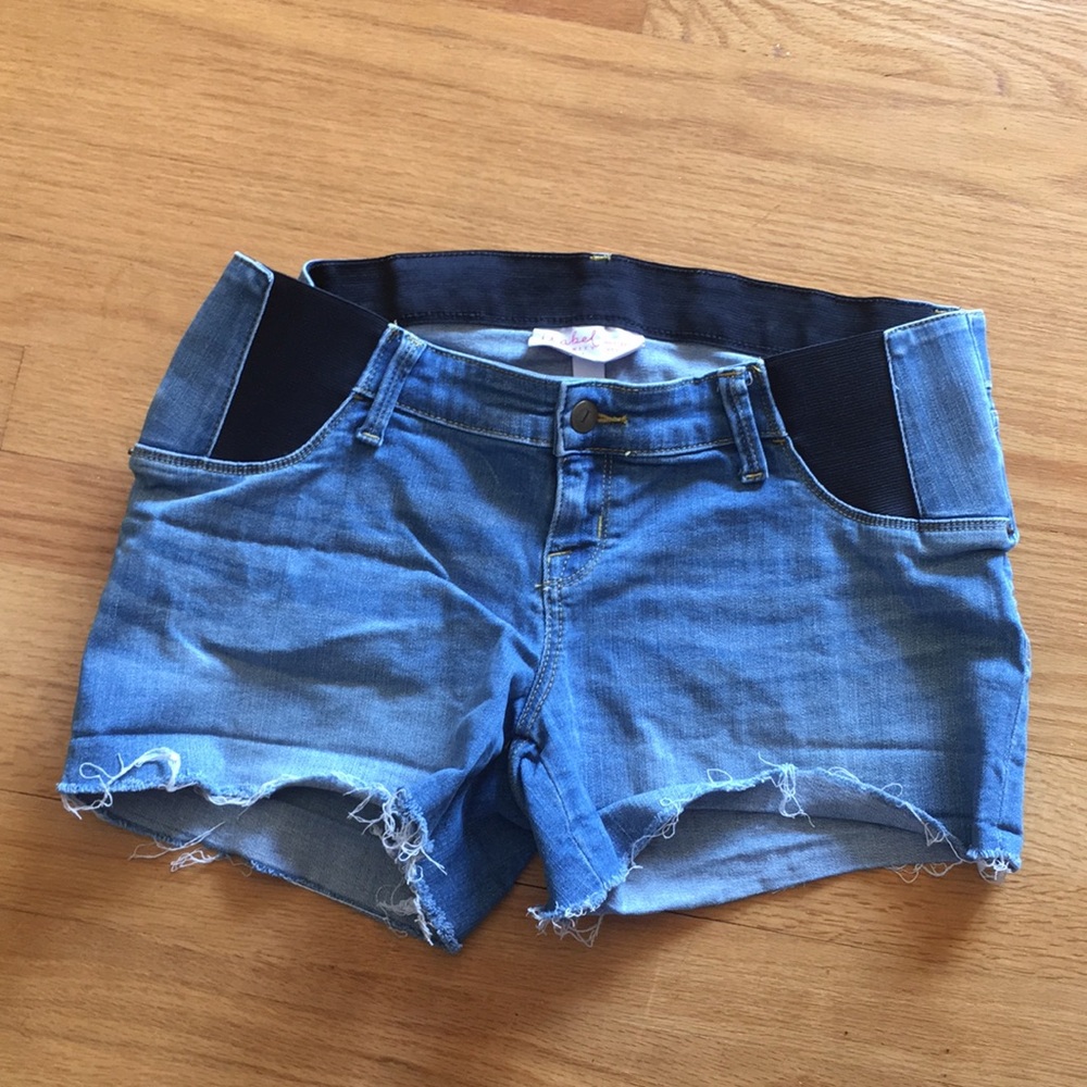 Isabel {Maternity} Jean Shorts